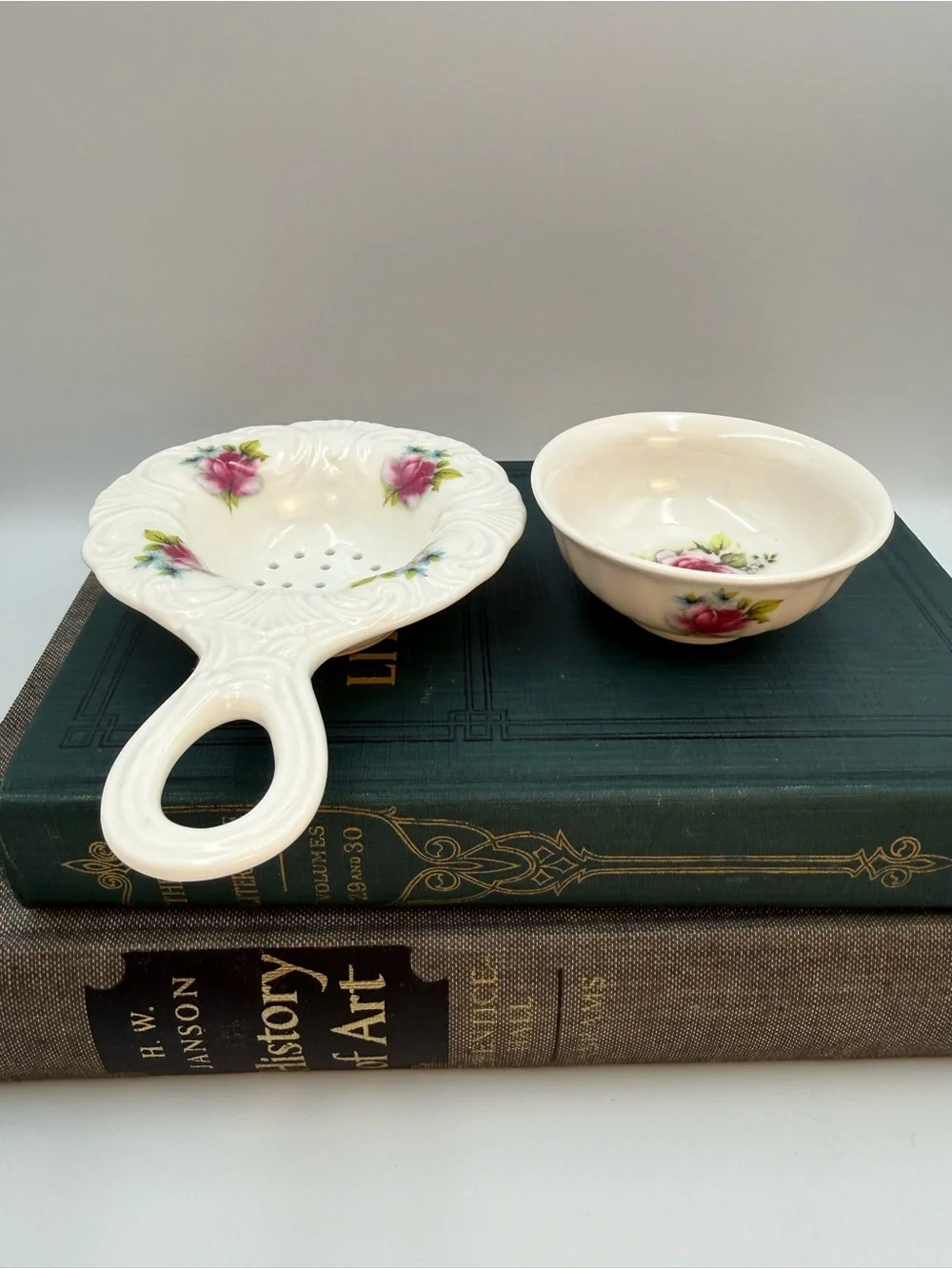 Vintage Fielder Two-Piece Porcelain Roses Floral Tea Strainer and Drip Bowl Cup